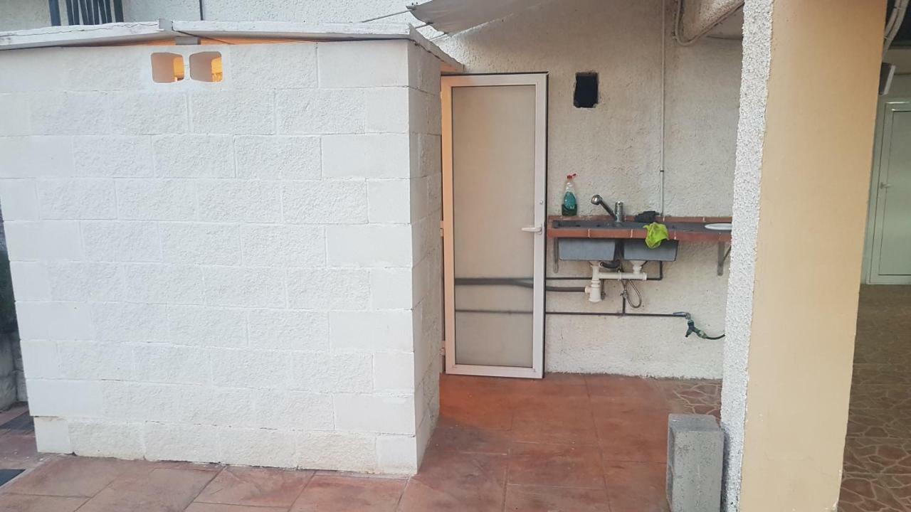 Calicanto House & Pool Torrent  Bagian luar foto
